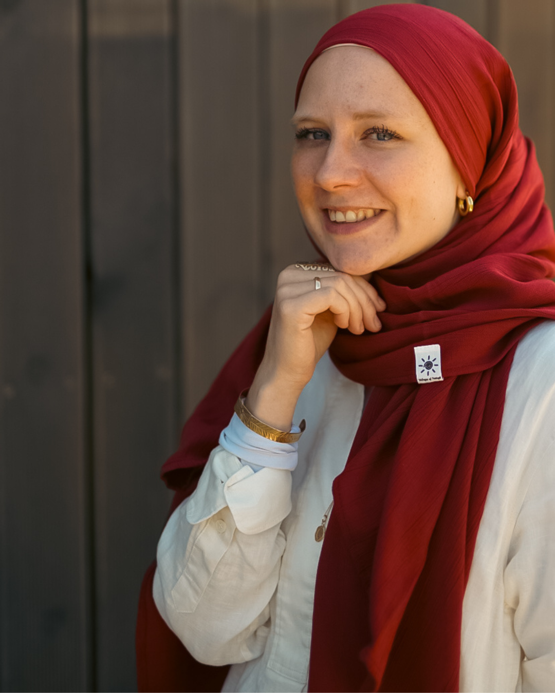 Crinkle Chiffon Hijab "Sandy" gemaakt van viscose en linnen (Ruby)