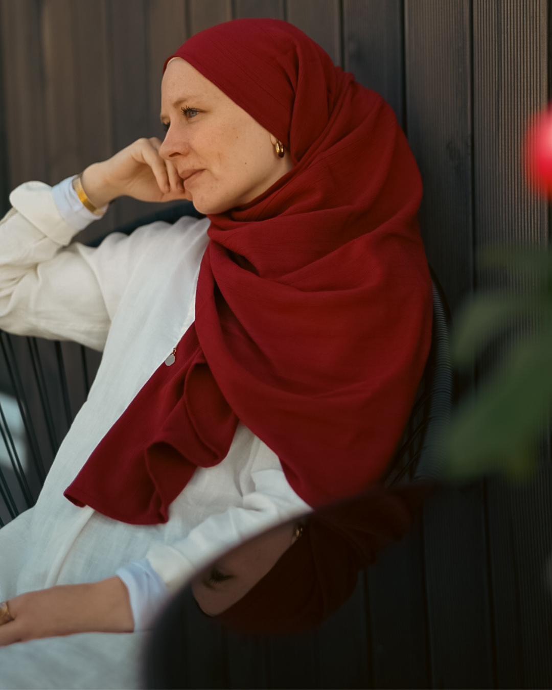 Crinkle Chiffon Hijab "Sandy" gemaakt van viscose en linnen (Ruby)