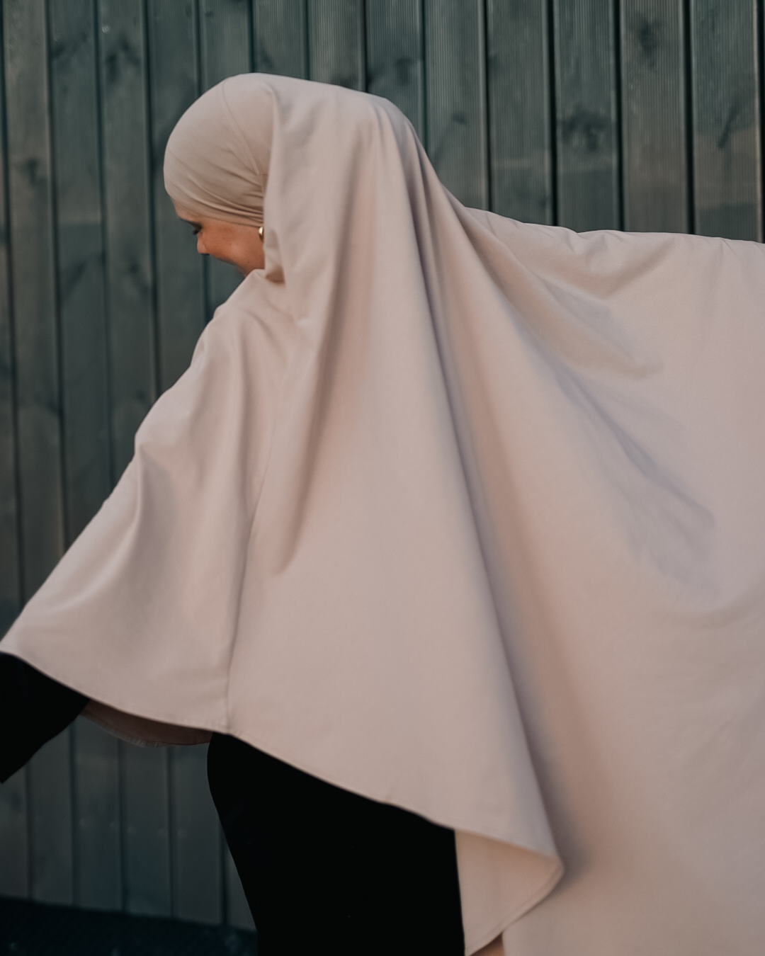 Jersey Khimar van biologisch katoen in licht taupe