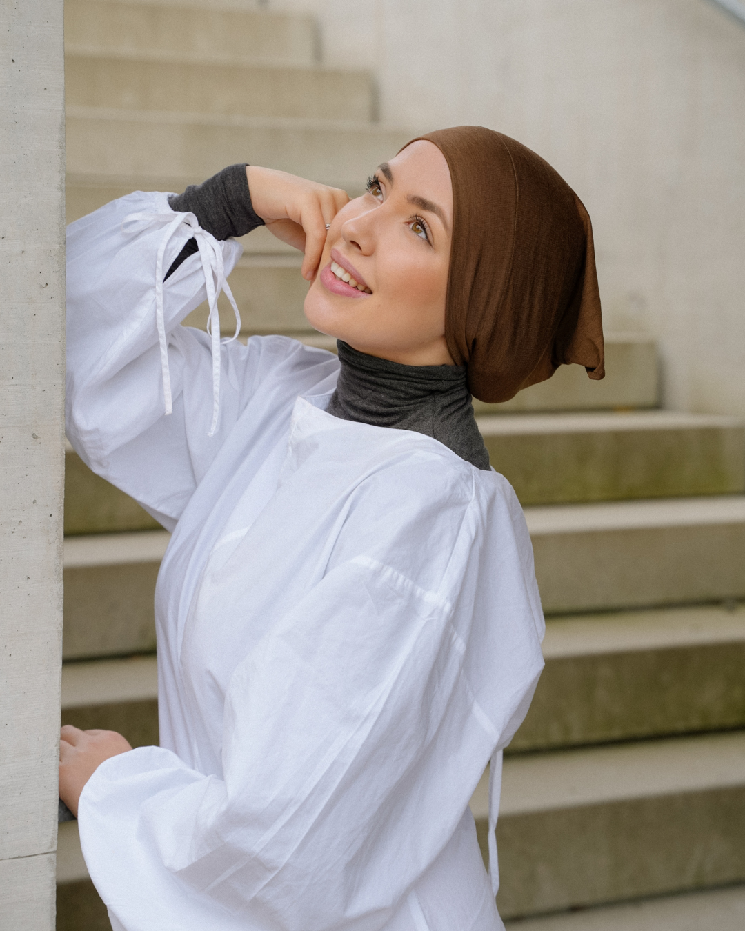 "Mariposa" (Kastanje) buisvormige muts van zijde en biologisch katoen