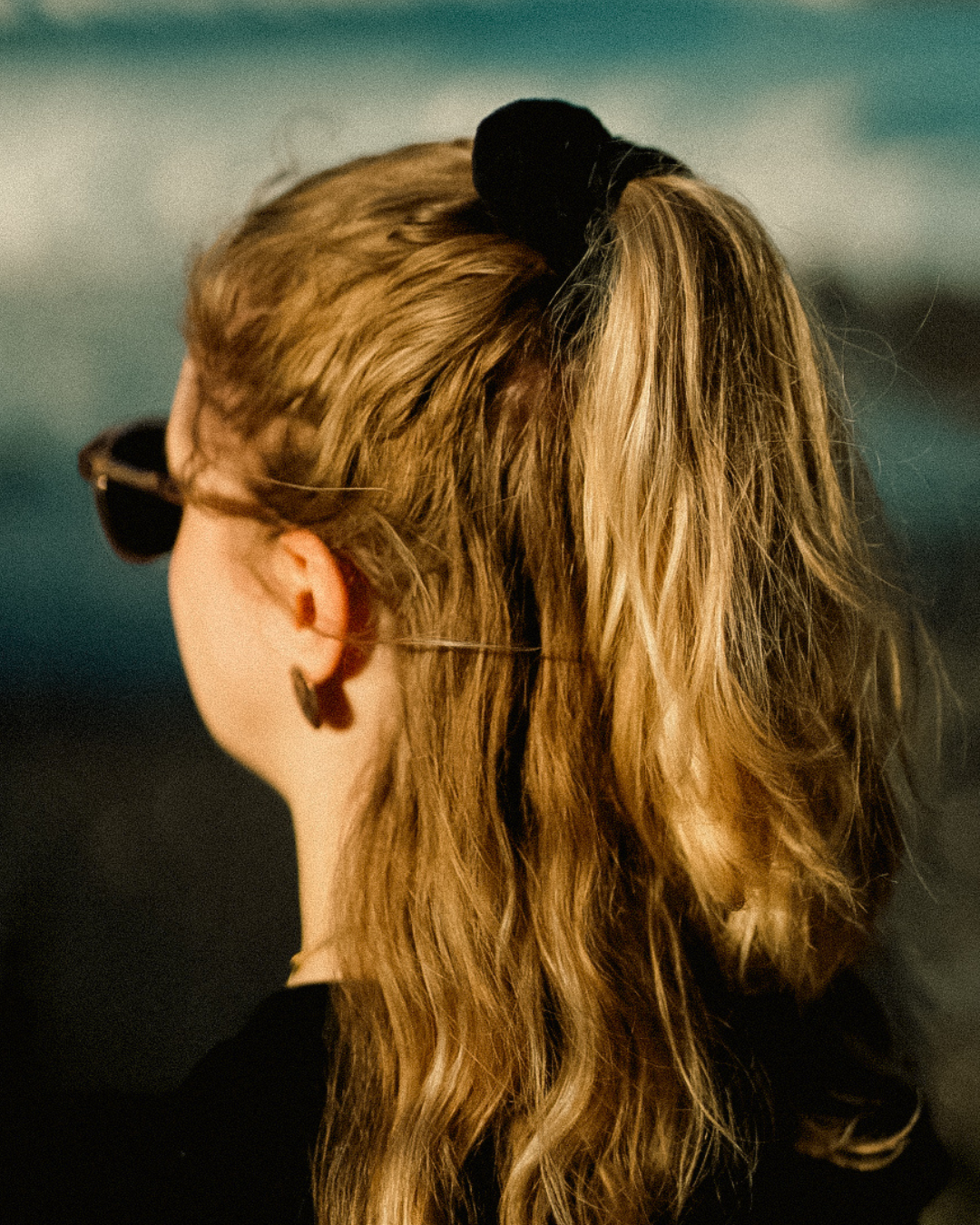 Nature Scrunchie (Maya Black)