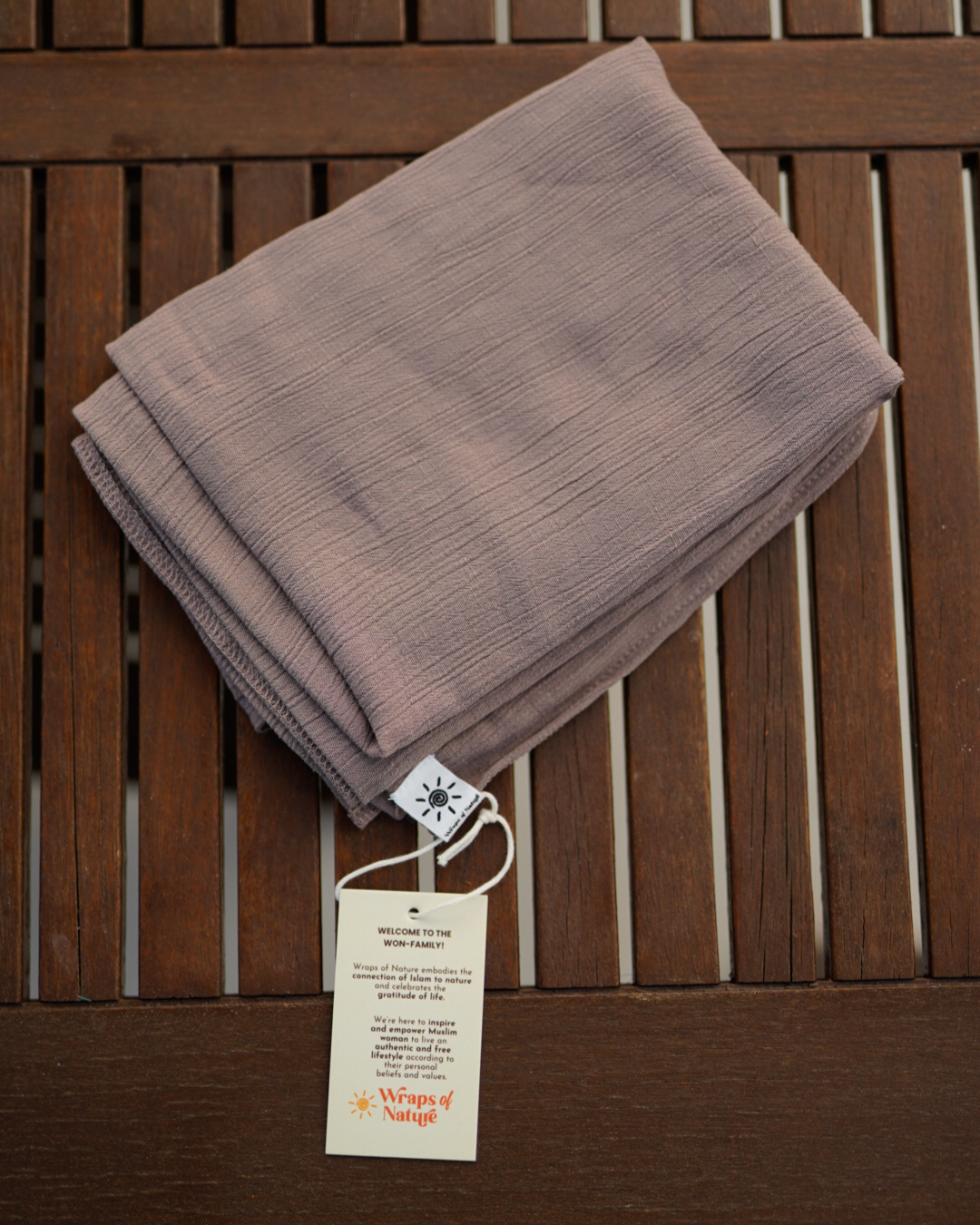 Crinkle Chiffon Hijab "Sandy" gemaakt van viscose en linnen (Deep Taupe)