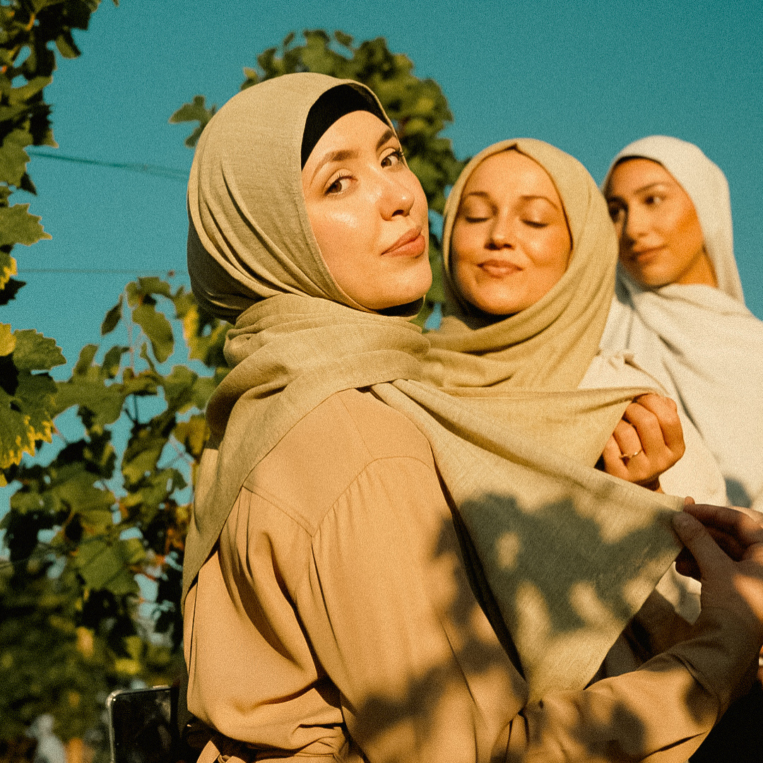De eerste biologische premium-hijab van Duitsland