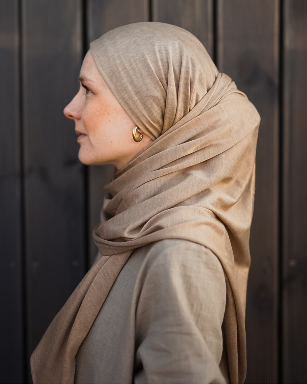 Premium Jersey Hijab "Mariposa" van zijde en biologisch katoen (Beige)