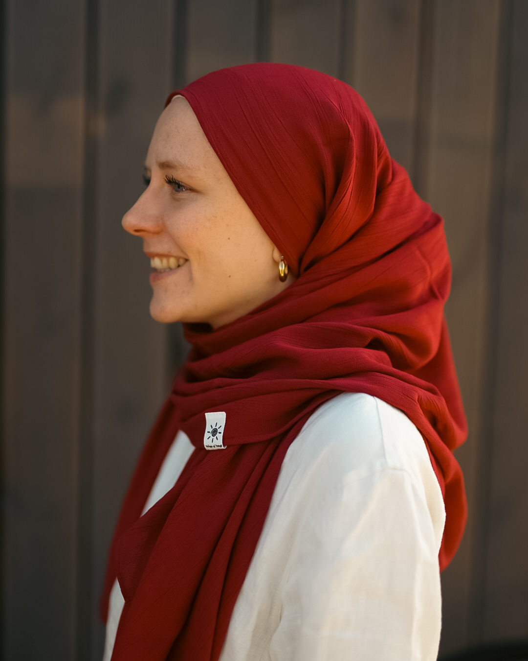 Crinkle Chiffon Hijab "Sandy" gemaakt van viscose en linnen (Ruby)