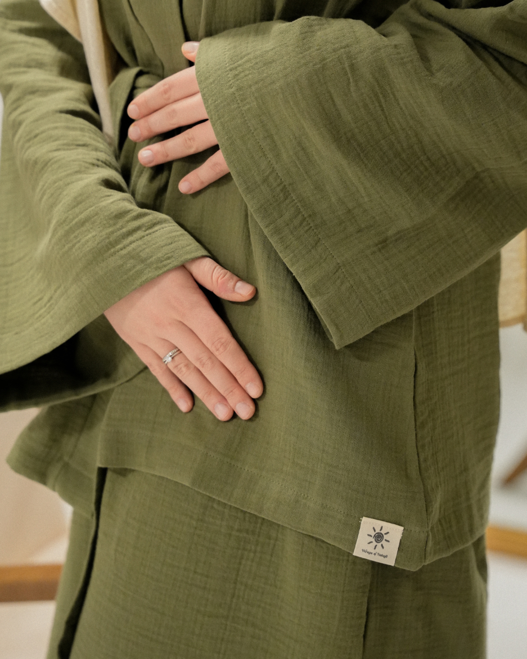 Tweedelige set "Juniper" van biologisch katoen (Dusty Olive)