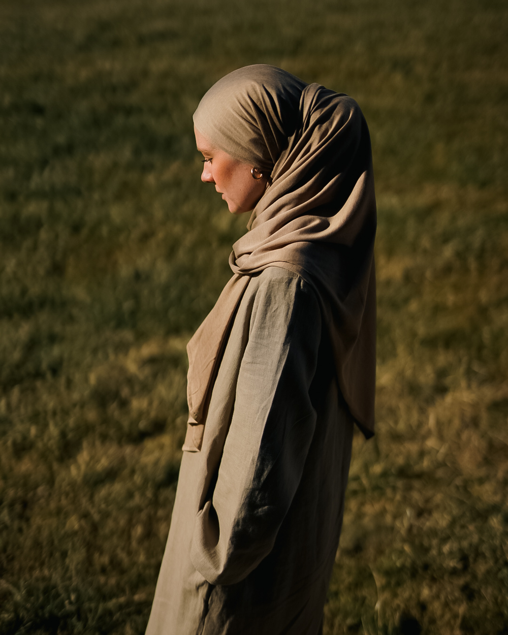 Premium Jersey Hijab "Mariposa" van zijde en biologisch katoen (Beige)