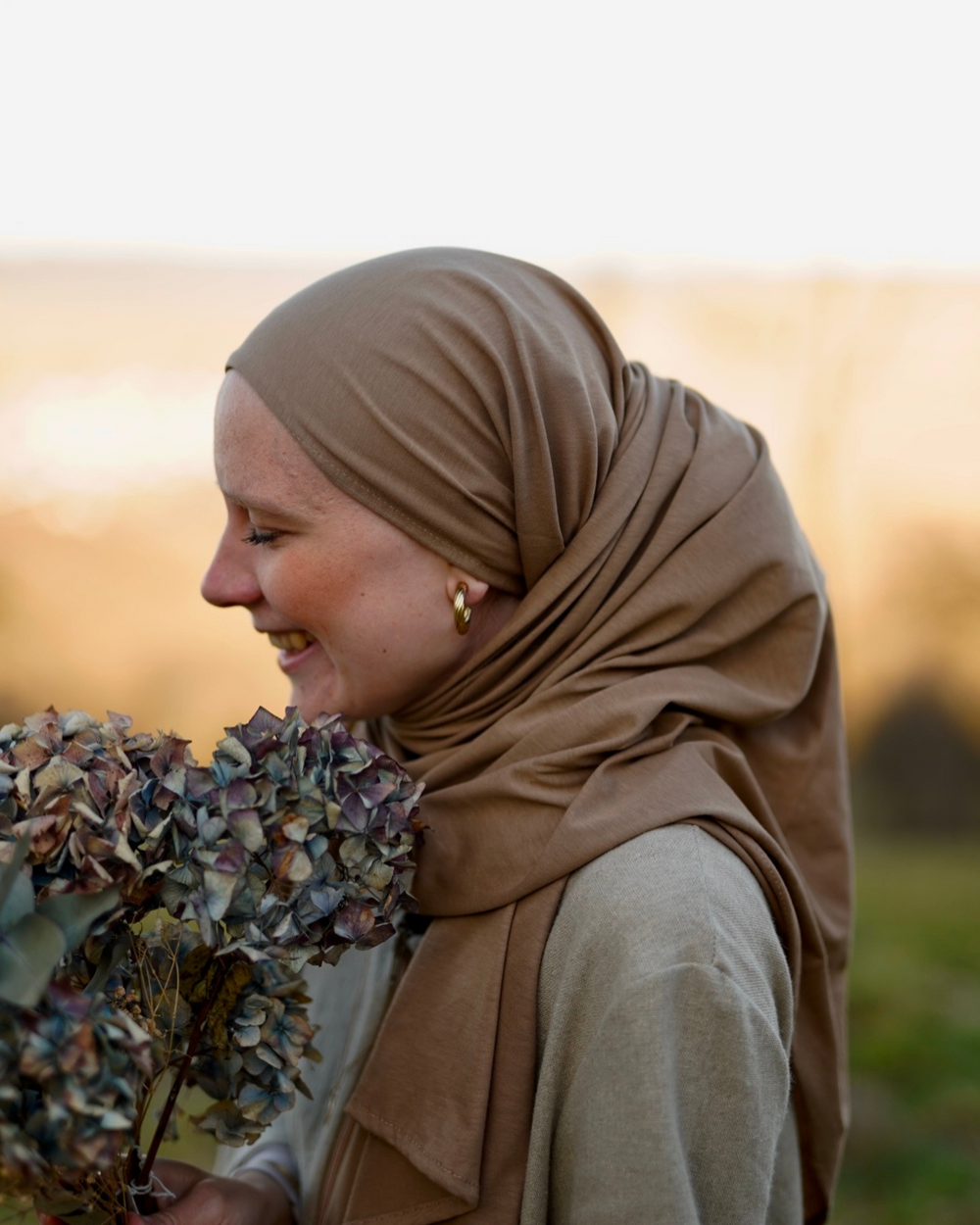 Lichtgewicht jersey hijab "Hava" gemaakt van 100% biologisch katoen - Warm Almond