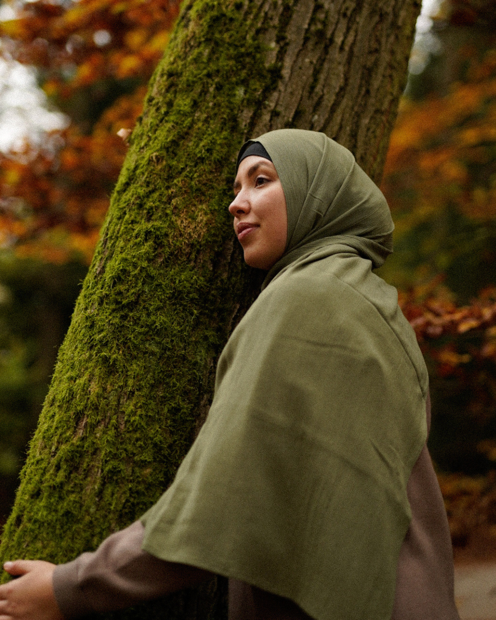 Crinkle Chiffon Hijab "Sandy" gemaakt van viscose en linnen (bosgroen)