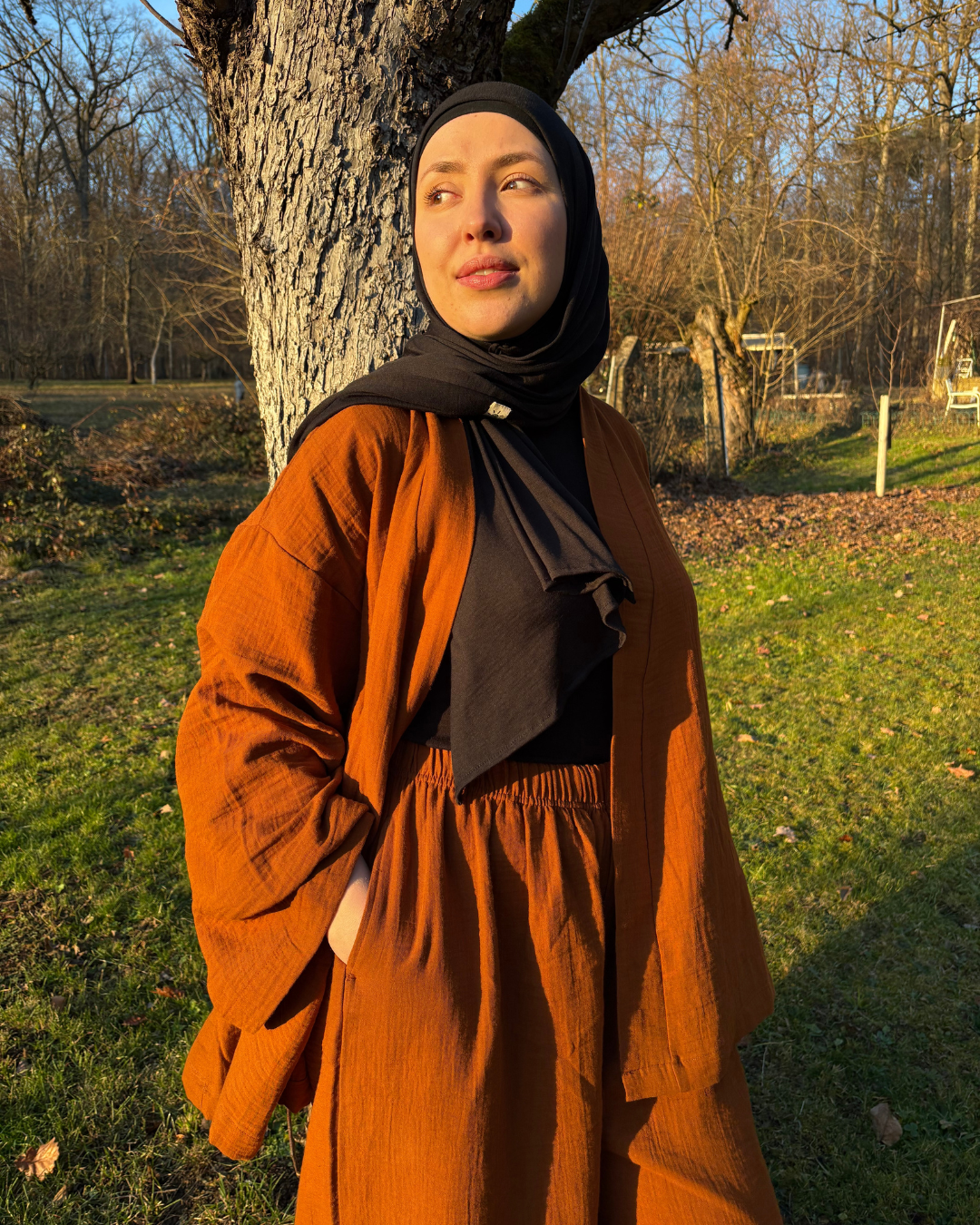 Tweedelige set "Juniper" van biologisch katoen (Caramel)