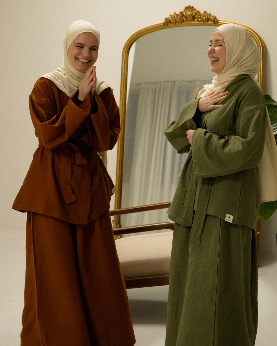 Tweedelige set "Juniper" van biologisch katoen (Caramel)