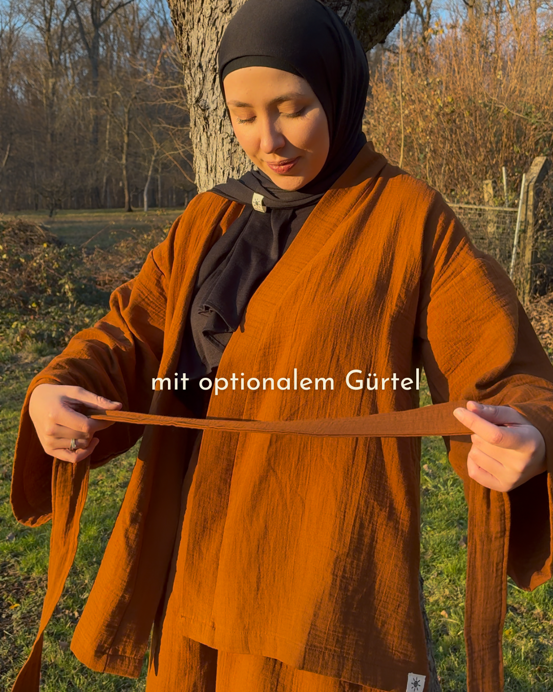 Tweedelige set "Juniper" van biologisch katoen (Caramel)