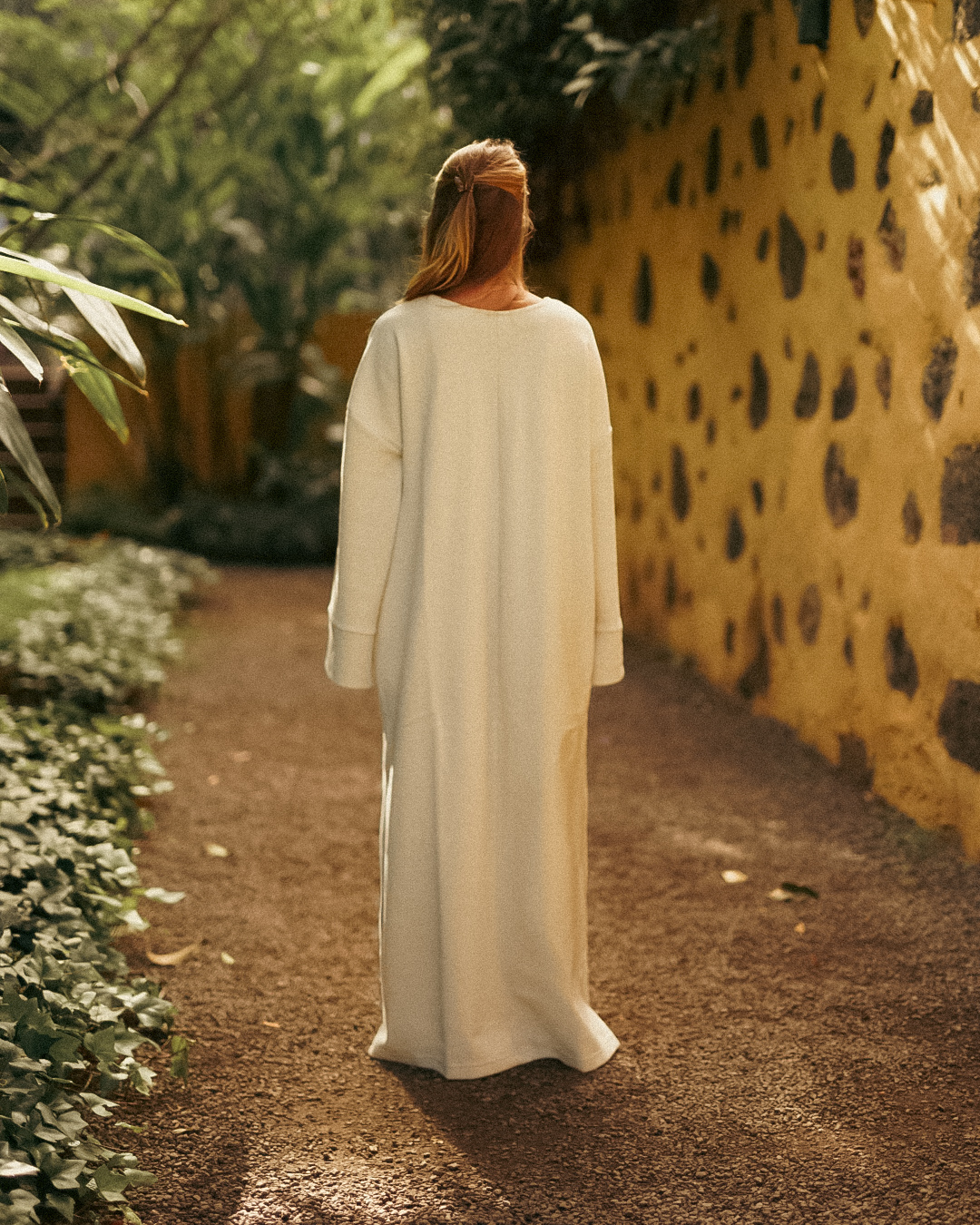 Warme "Laila" abaya van biologisch katoen (marsepein)