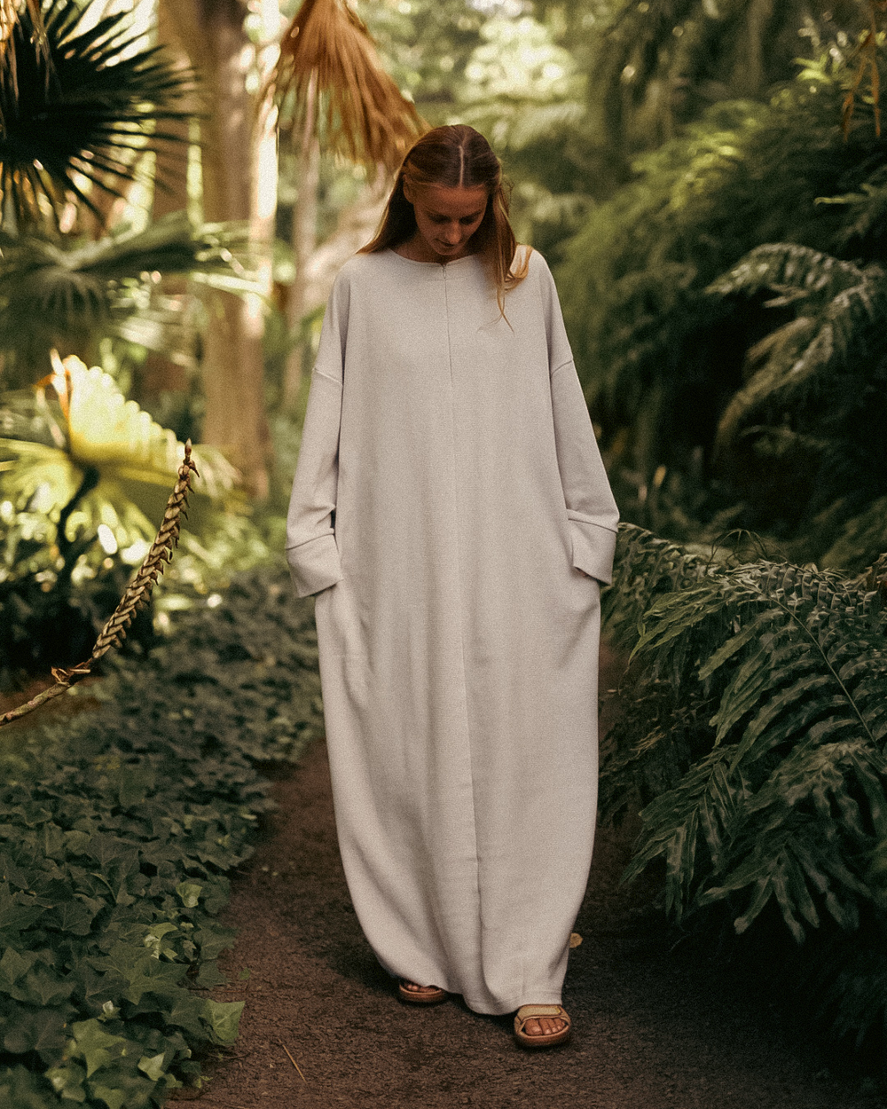 Warme "Laila" abaya van biologisch katoen (Zilvergrijs)