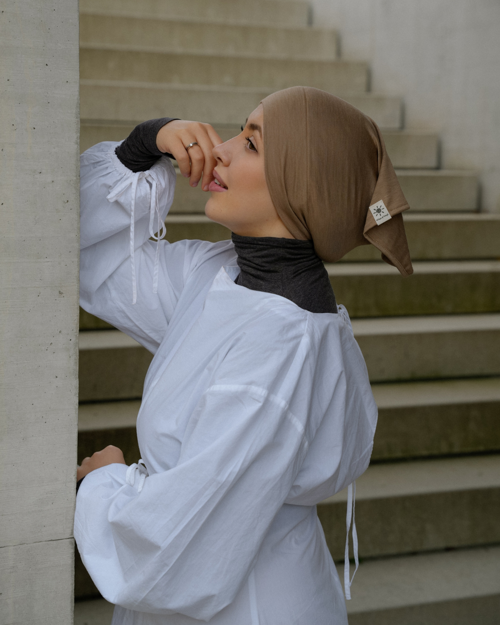"Mariposa" (beige) muts van zijde en biologisch katoen
