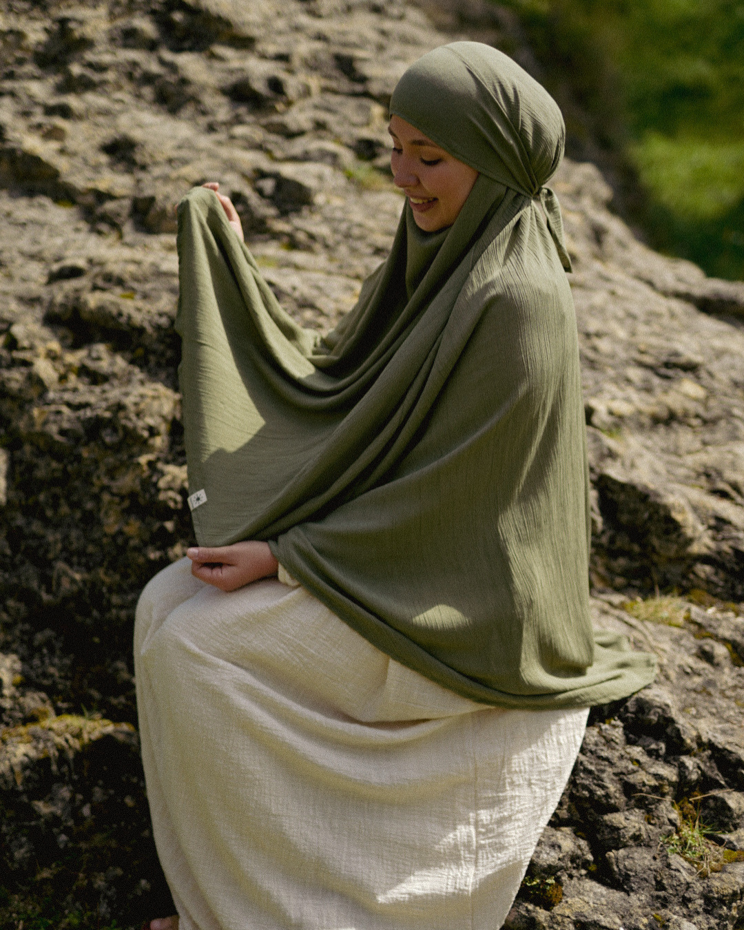 Khimar Sandy van viscose en linnen (Bosgroen)