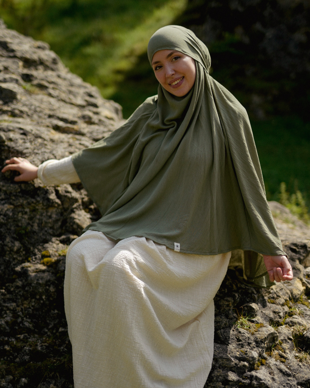 Sandy Crinkle Khimar van viscose en linnen (Bosgroen)
