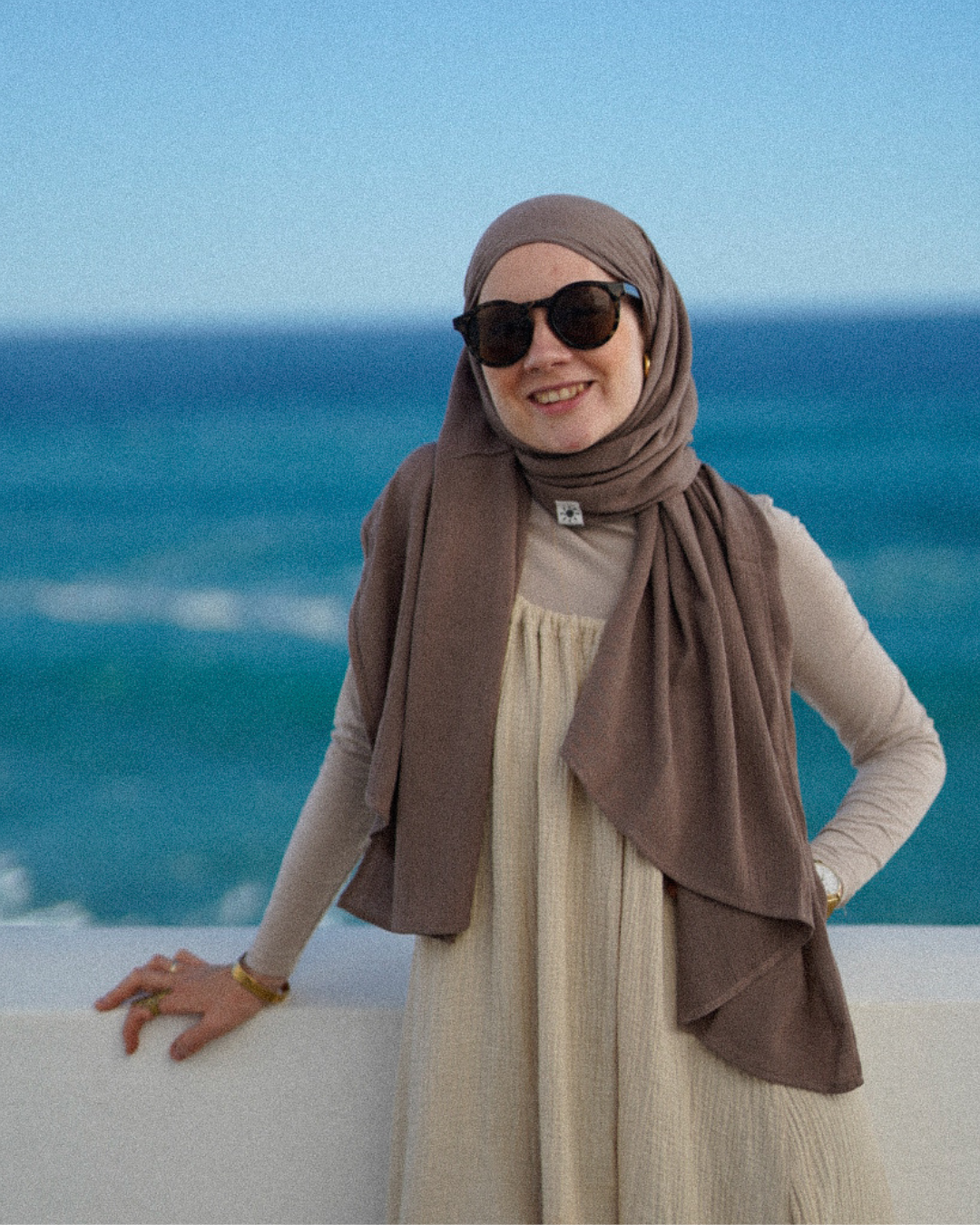 Crinkle Chiffon Hijab "Sandy" gemaakt van viscose en linnen (Deep Taupe)