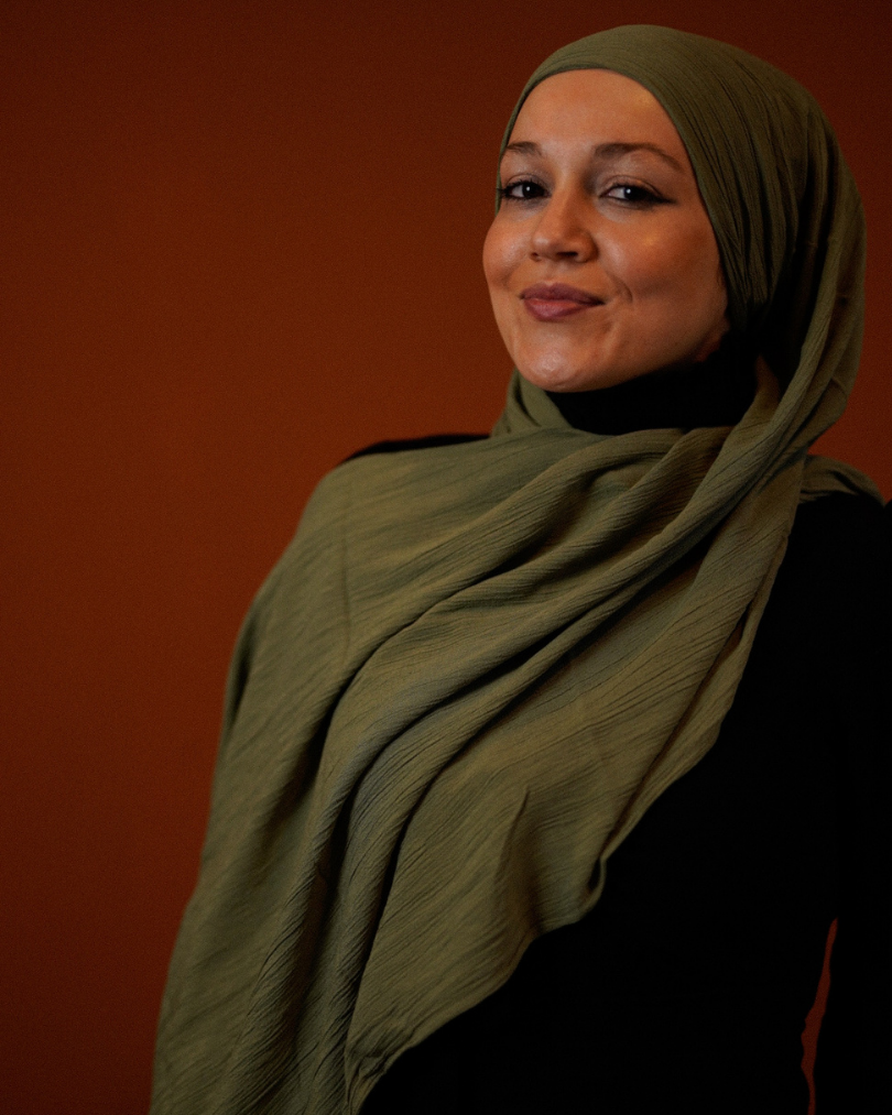 Crinkle Chiffon Hijab "Sandy" gemaakt van viscose en linnen (bosgroen)