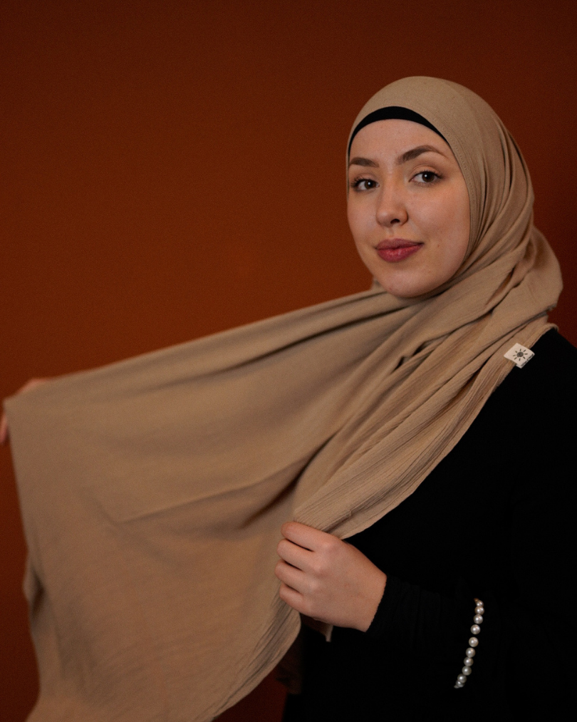 Crinkle Chiffon Hijab "Sandy" gemaakt van viscose en linnen (zand)