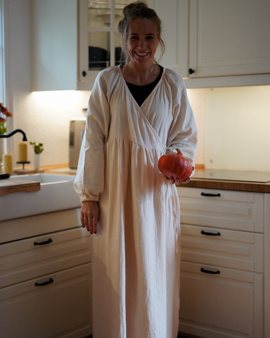 Borstvoedingsvriendelijke wikkelabaya "Lunaria" van biologisch katoen (Poeder)